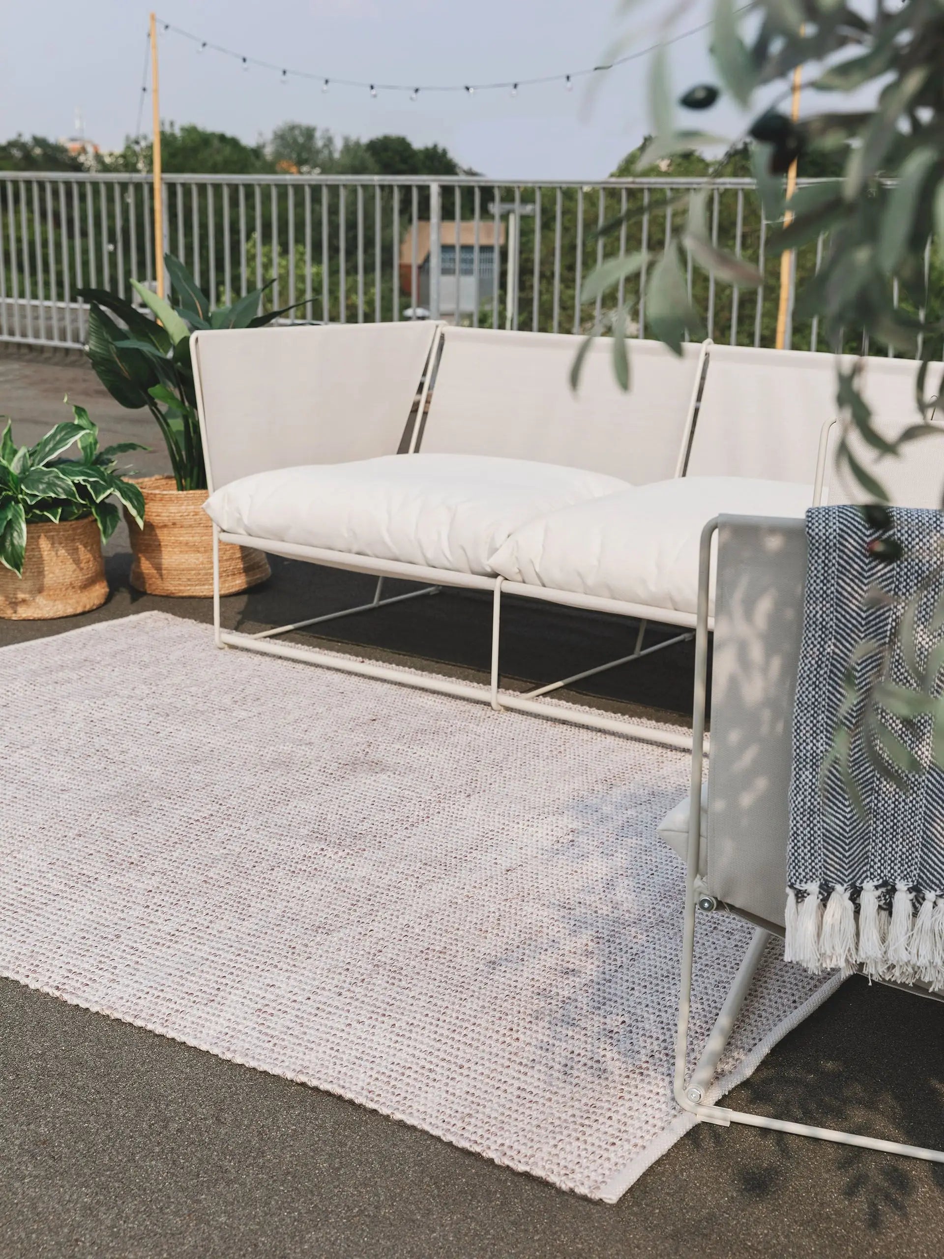 Nyssa rug (indoor & outdoor) made of recycled material, cream